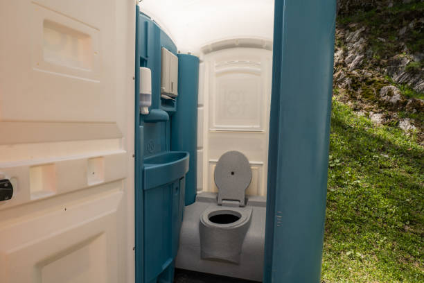 Portable Toilet Options We Offer in Dover, NJ